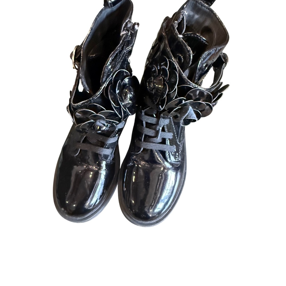 Black Patent Leather Flower Embellished Lace Up Ankle Boots‎